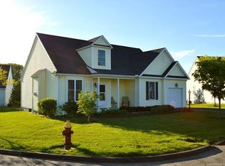 48 Phillips Farm Rd, East Hartford, CT 06118