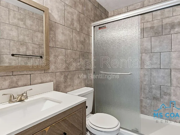 3007 Meteor St — Photo 14