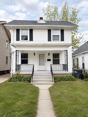 1019 Booth Ave Photo 1