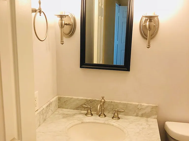 2021 State Room Dr — Photo 10