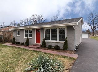 200 N Nolton Ave, Willow Springs, IL 60480