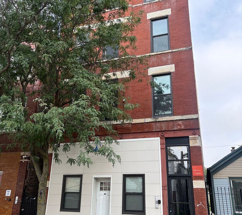 1st image of 1722 W 21st St APT 2R
