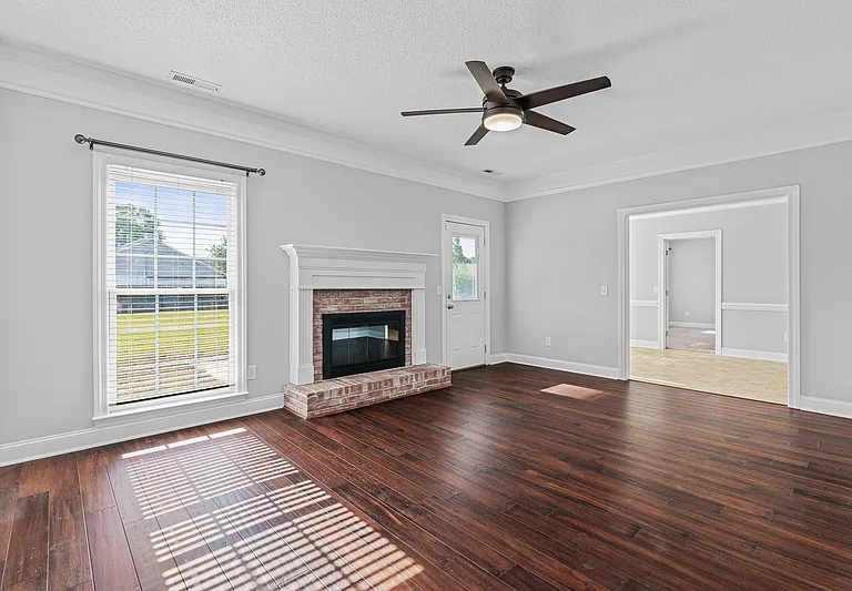 101 Coriander Ln — Photo 7