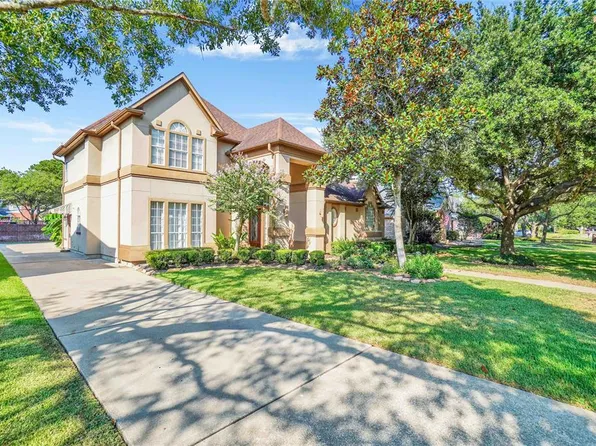 18214 Ennsbury Drive, Houston, TX 77084