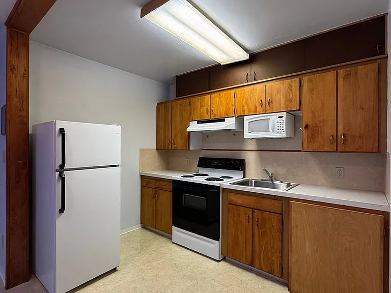 410.5 S Pearl St — Photo 3