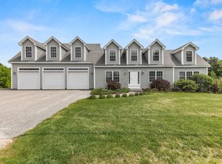 29 Montgomery Rd, Windham, ME 04062