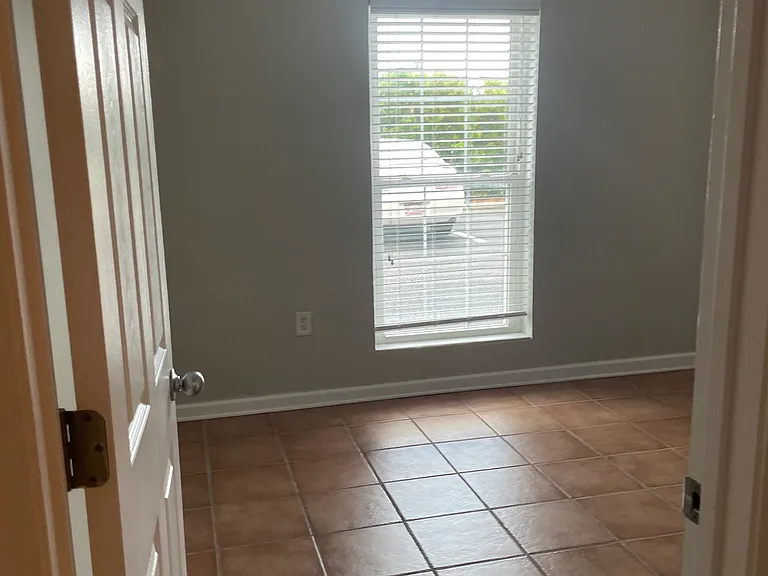 710 Scenic Hwy #107 — Photo 13