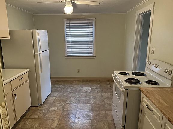 5th image of 87 Pullman Ave #2
