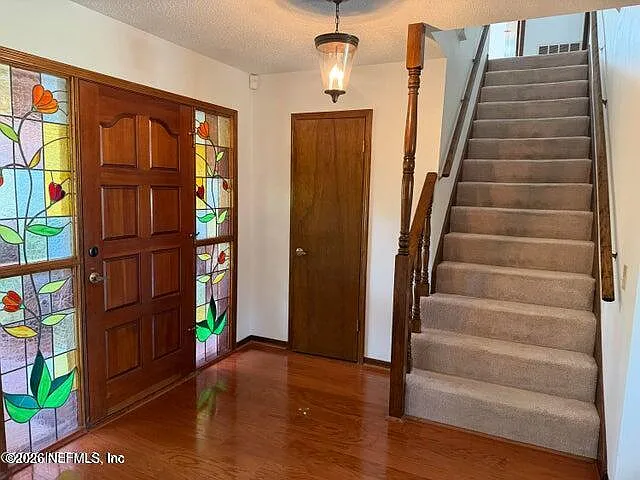 2295 Foxwood Dr — Photo 2