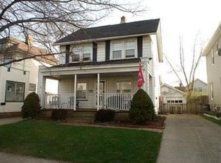 17718 Crestland Rd, Cleveland, OH 44119