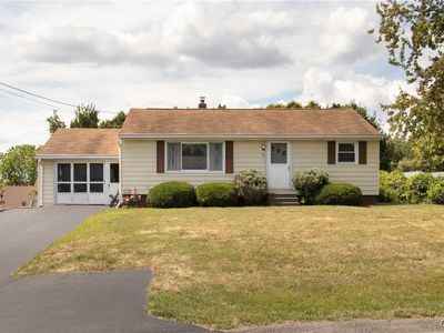 100 Patton Ave, East Syracuse, NY, 13057