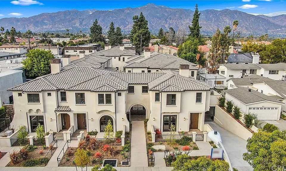 909 Arcadia Ave #D