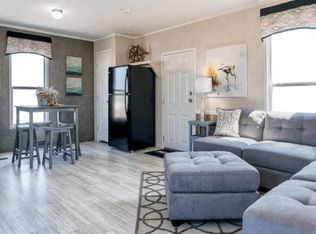 184 W Crosspath Rd, Holland, OH 43528