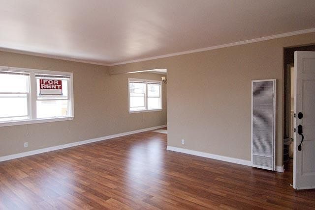 1st image of 31 Roswell Ave Unit 3