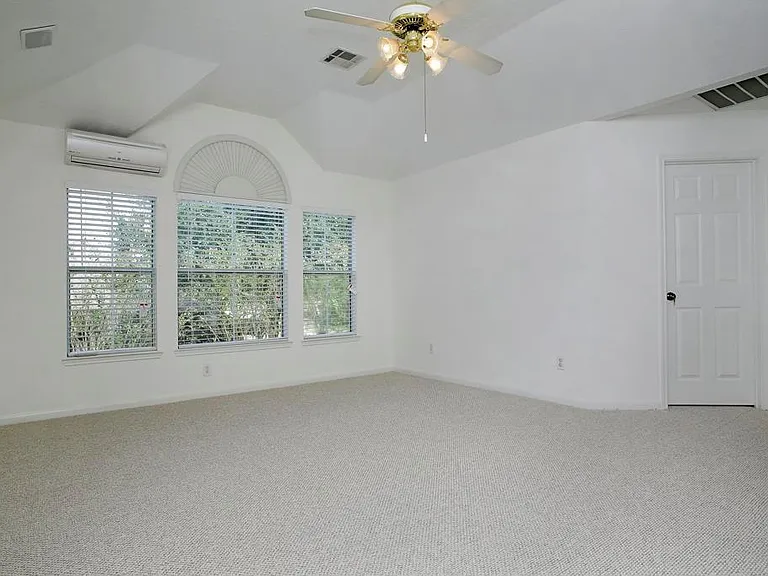 6902 Afton Woods Dr — Photo 18
