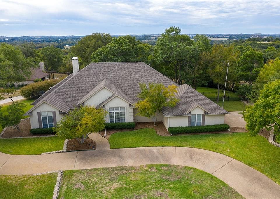 1st image of 116 Derek Dr