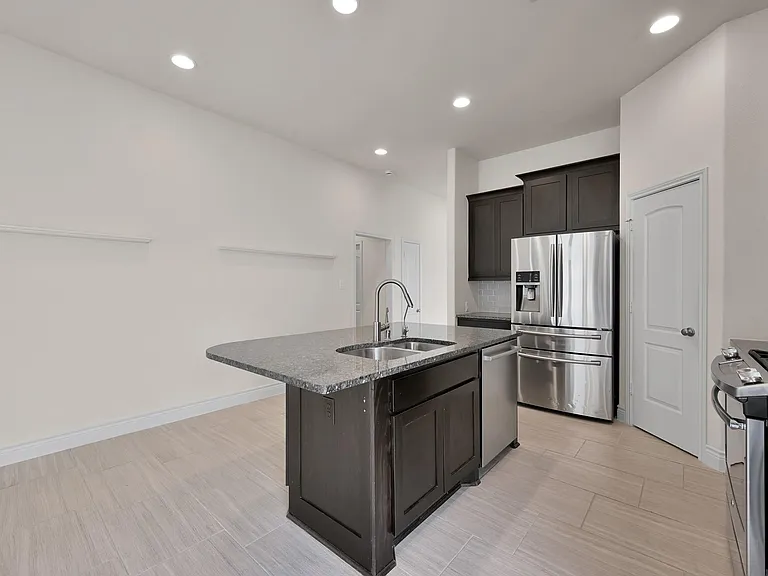 122 Kinnerly Peak Pl — Photo 11