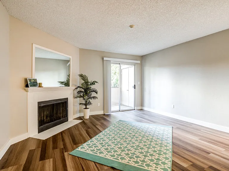 The Onyx — Photo 15
