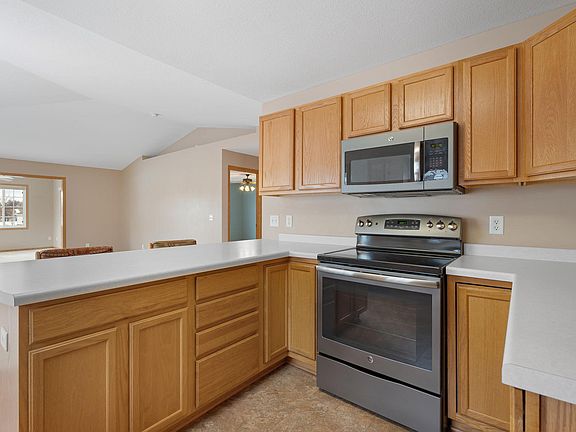 5th image of 163 Cedar Cove Ln