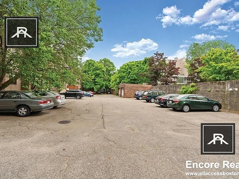 13 Stearns Rd #6 — Photo 14