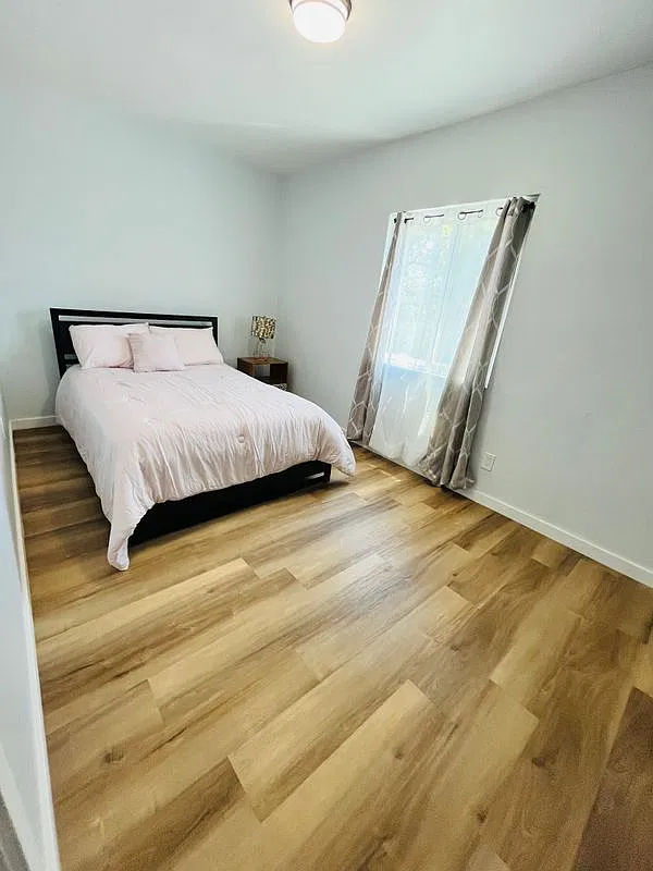 3 bed, 2.5 bath, 1291 sqft, $1,275 — Photo 3
