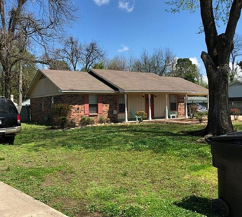 2nd image of 1680 N Pear Ln