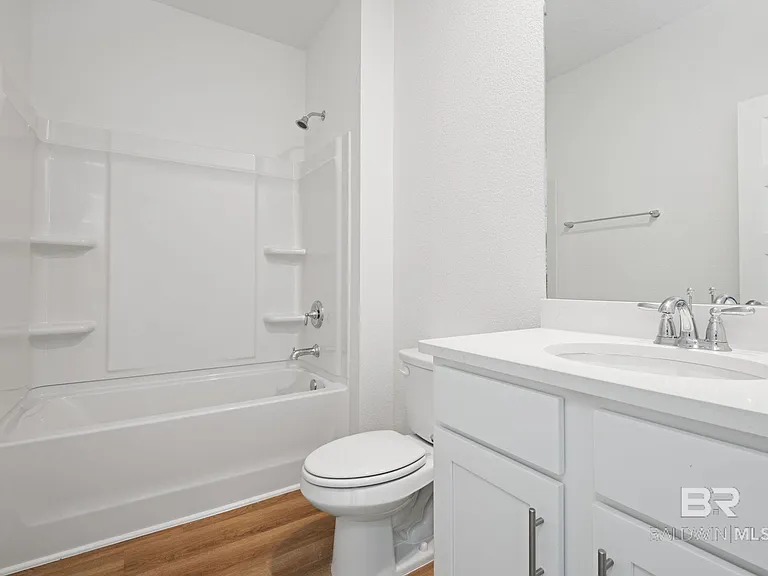 12946 Grand Rapids Rd — Photo 11