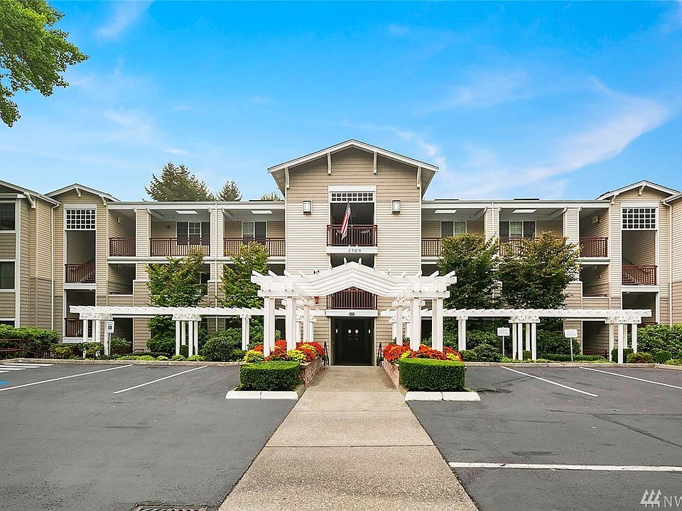 1st image of 1709 134th Ave SE APT 18
