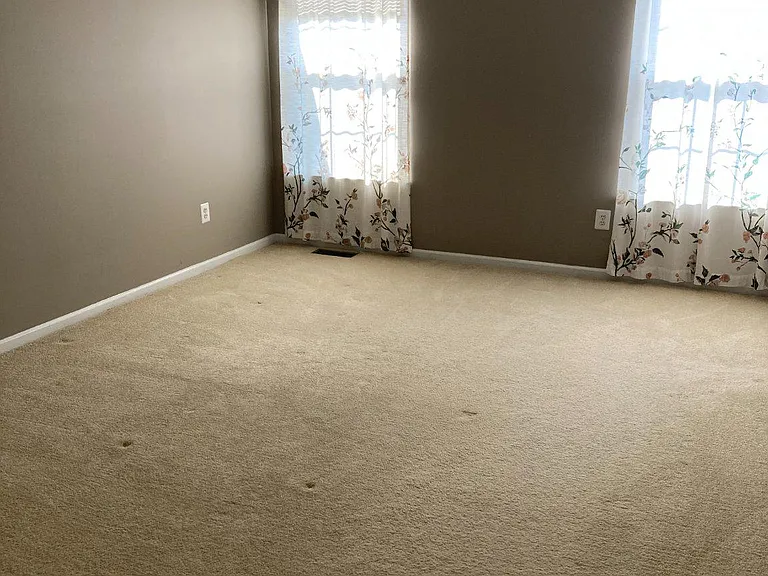 2623 Virginia Ln — Photo 6