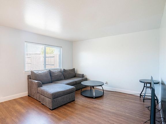 4th image of 1673 San Carlos Street