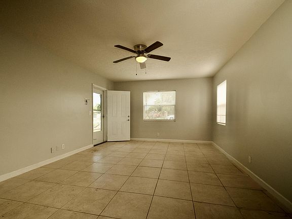 4th image of 158 W 25th Street