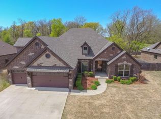 1010 Hunters Pointe, Bentonville, AR 72713