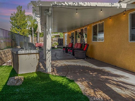 4th image of 26101 Manzanita St