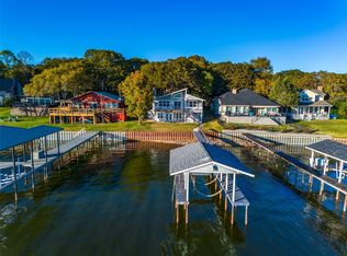 221 Admiral Dr, Gun Barrel City, TX 75156
