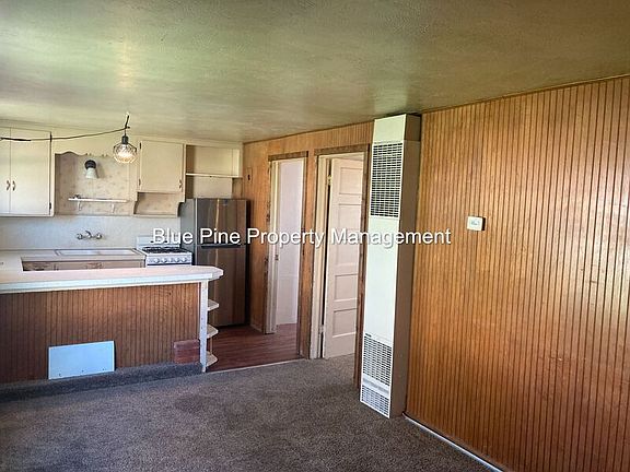 2nd image of 550 W 21st St Unit 7