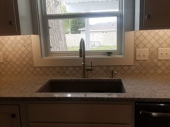 3rd image of 1324 N Lafayette Ave