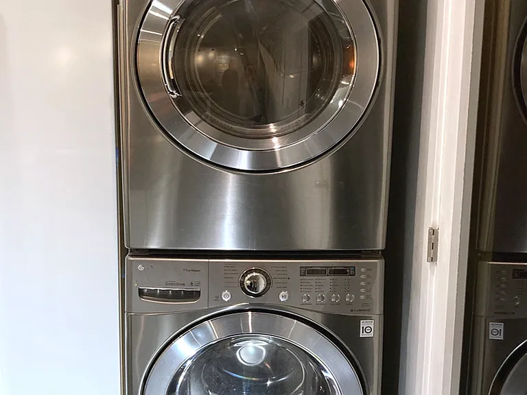 Washer & Dryer