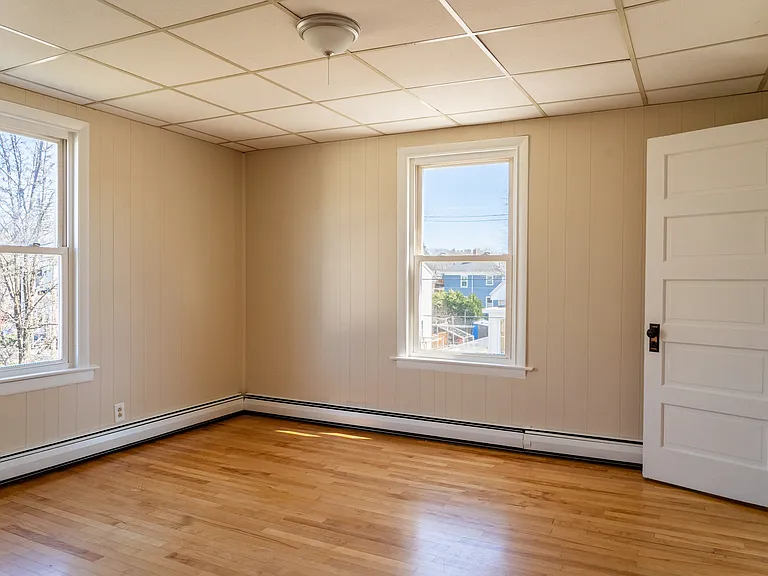 55 Chestnut St #2 — Photo 6