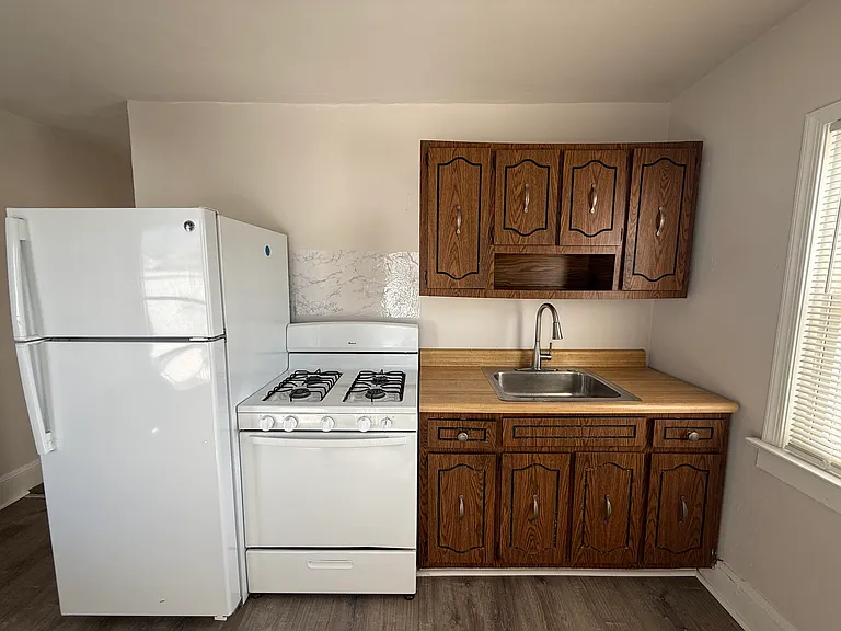 1010 Bristol Pike — Photo 2