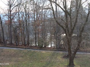 Lake Brook Ln, Lafollette, TN 37766