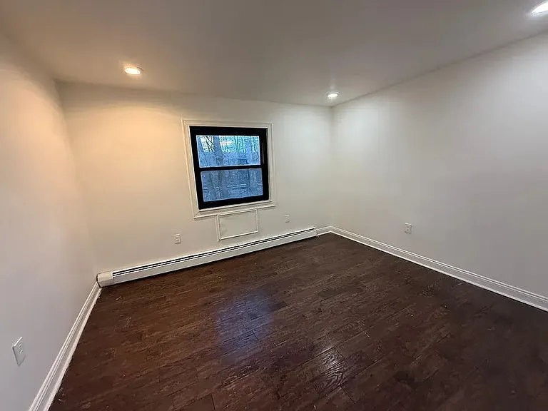 9 Catherine Ct #1B — Photo 3