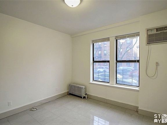 2nd image of 710 Avenue S APT A2
