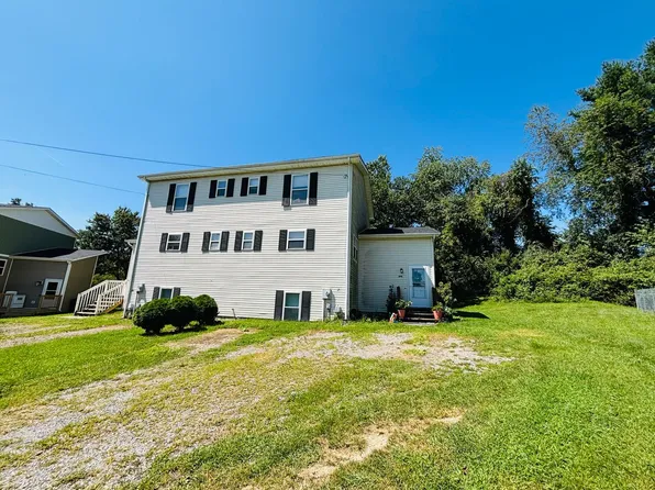 270 Wakeman Ct, Christiansburg, VA 24073