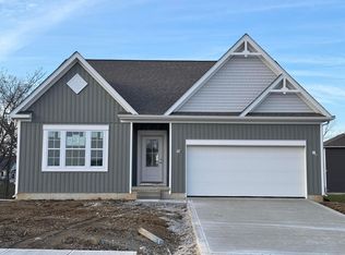 452 Creekside Dr, Commercial Point, OH 43116