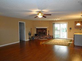 2nd image of 108 Tamarack Ct