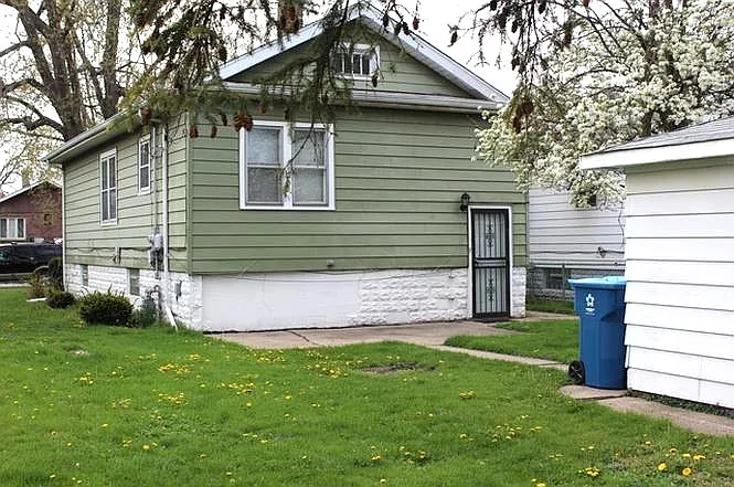 561 Gordon Ave — Photo 11
