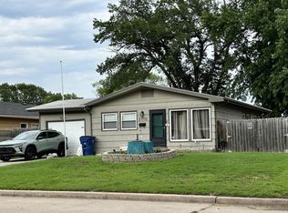 2710 S Magnolia Ave, Wichita, KS 67217