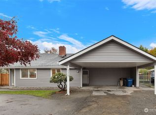 3327 S 200th St, Seatac, WA