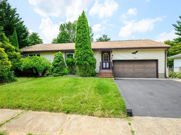 8 Lambert Ave, Edison, NJ 08817