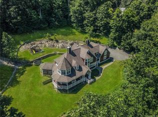 27 Tyler Rd, Putnam Valley, NY 10579